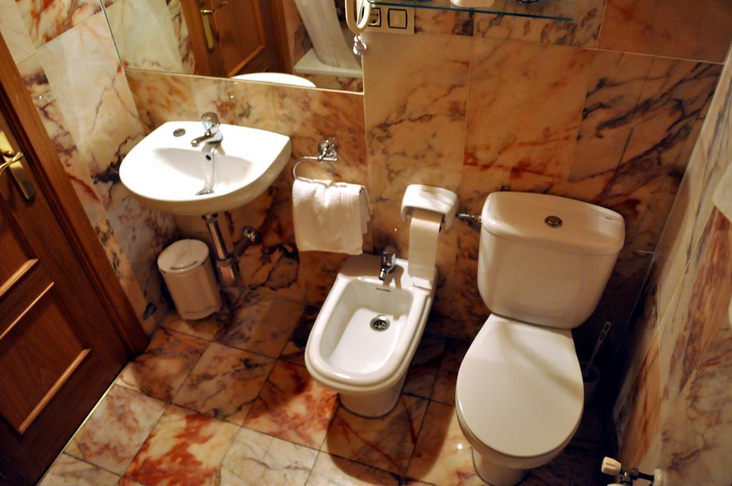Hotel Restaurante La Parra La Franca Εξωτερικό φωτογραφία