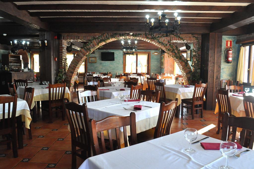 Hotel Restaurante La Parra La Franca Εξωτερικό φωτογραφία